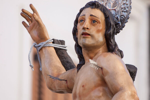 San Sebastián: Devoción y Tradición en Lora del Río, Sevilla.