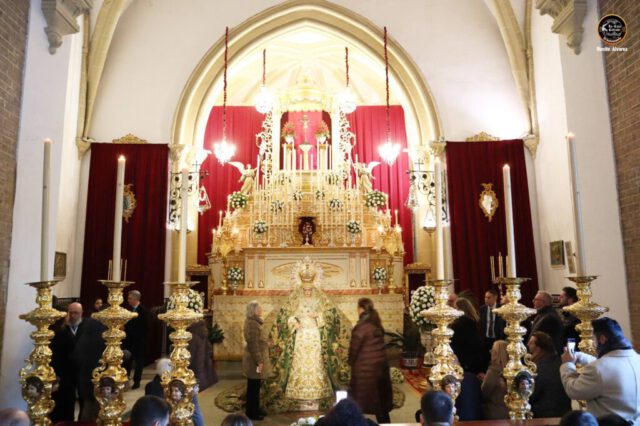 Besamanos Esperanza Macarena en San Gil 2025