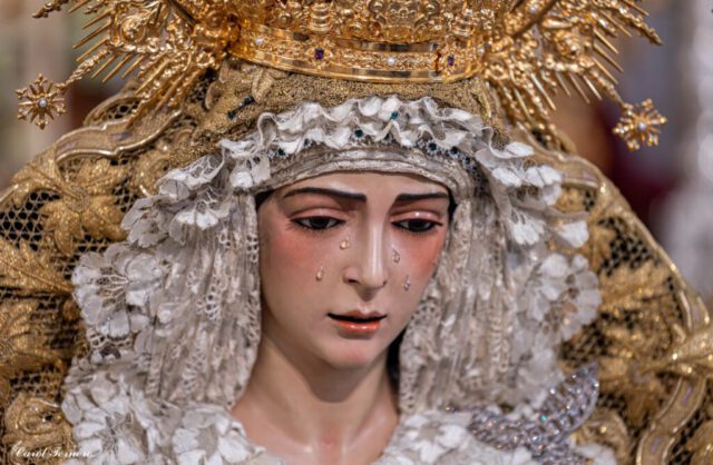 Besamanos —Virgen del Rocio