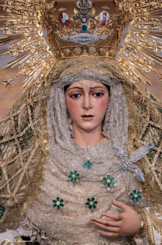 Esperanza Macarena en Besamanos en San Gil