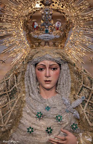 Esperanza Macarena en Besamanos en San Gil