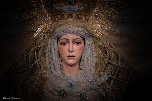 Esperanza Macarena en Besamanos en San Gil