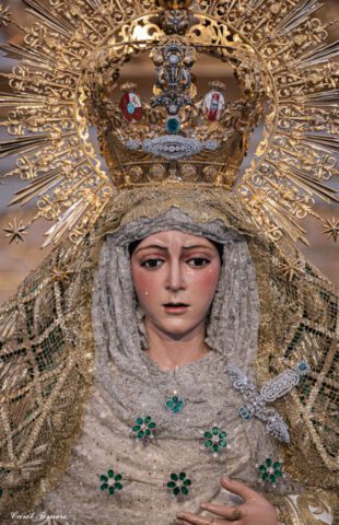 Esperanza Macarena en Besamanos en San Gil