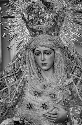 Esperanza Macarena en Besamanos en San Gil