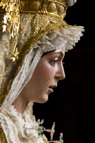 Esperanza Macarena perfil