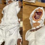 Destrozos en el taller del imaginero Juan Bautista tras el ataque vandálico