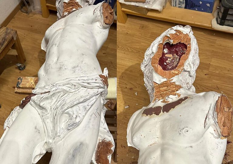 Destrozos en el taller del imaginero Juan Bautista tras el ataque vandálico