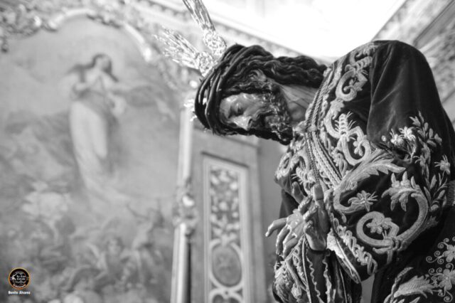 Besapie el Señor de Pasion