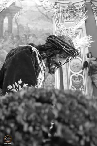 Besapie el Señor de Pasion