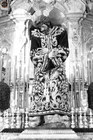 Besapie el Señor de Pasion