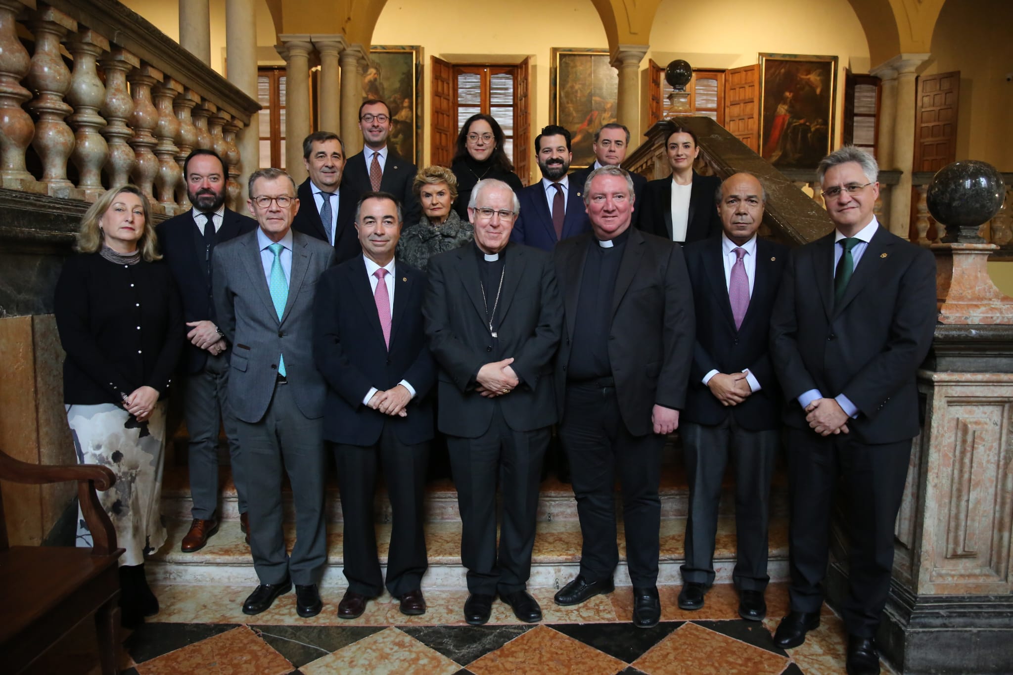 nueva junta de la macarena con el arzobispo