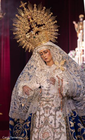 Besamanos Virgen de las Angustias Coronada – Hermandad de los Gitanos (14)