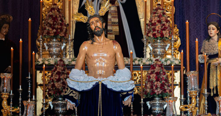 Besapiés a Nuestro Padre Jesús Despojado de Sus Vestiduras en Imágenes