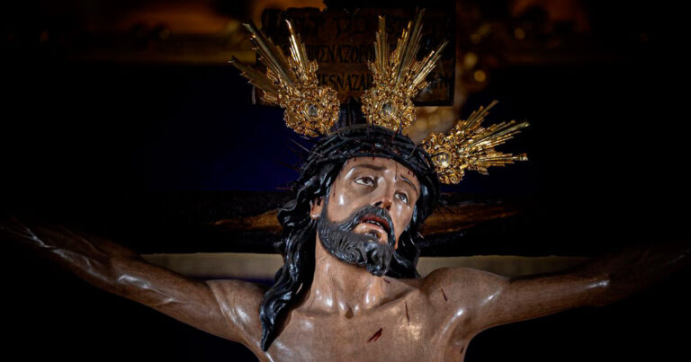 Galería de Fotos del Besapiés al Santísimo Cristo de la Exaltación