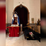 Cortejo procesional de la Hermandad de la Hiniesta rumbo a Santa Isabel