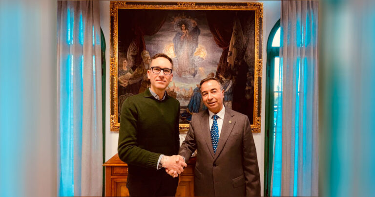 Sergio Cornejo Realizará el Proyecto de Reconstrucción del Diseño Original del Manto de Malla de la Virgen de la Esperanza Macarena