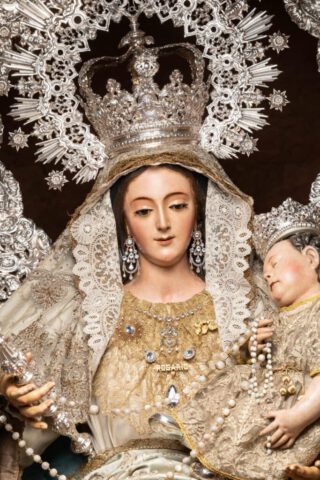 Virgen del Rosario de la Macarena (2)
