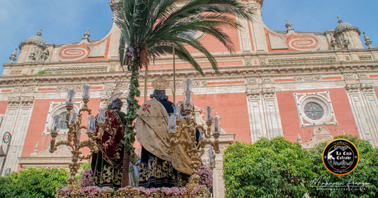 La Semana Santa a Través del Objetivo de María del Carmen Aragón