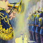 Cartel conmemorativo del 50 aniversario de la Banda de Cornetas y Tambores Nuestra Señora del Sol con músicos desfilando y un tambor reflejando la Giralda de Sevilla.