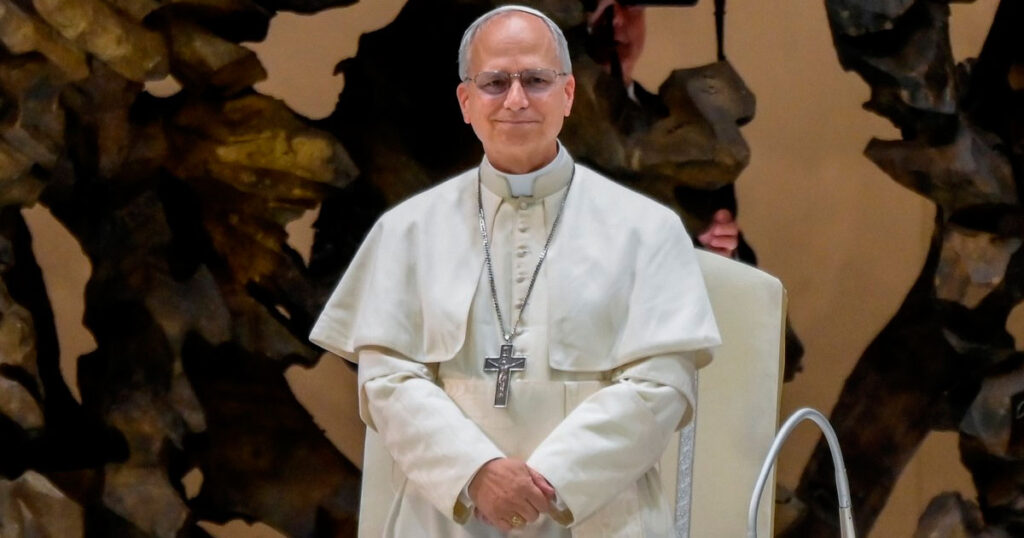 El Papa León XIV durante la presentación oficial de la encíclica Magnifica Humanitas en el Vaticano.