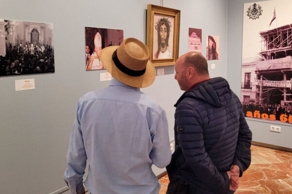 La exposición de la Estrella en el Círculo Mercantil de Sevilla