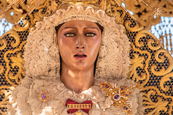Leandro González nuevo vestidor de los titulares de la Hermandad de San Pablo.