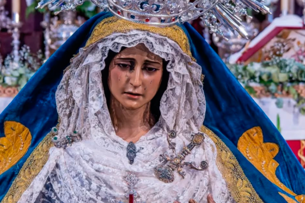 María Santísima de la Amargura de la Hermandad del Rescatado de Córdoba en imágenes del comunicado oficial sobre su próxima restauración por el IAPH.