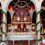 Altar de la Hermandad de la Macarena instalado en la Plaza de San Francisco para el Corpus Christi de Sevilla 2026.