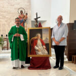 Retrato de San Pío X realizado por Pedro González Vázquez y donado por la Hermandad de la Esperanza de Triana a la parroquia del Polígono Sur.