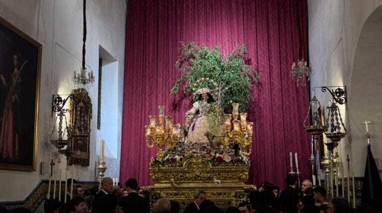 La Divina Pastora de Santa Marina Alza su Voz contra la Violencia hacia la Mujer